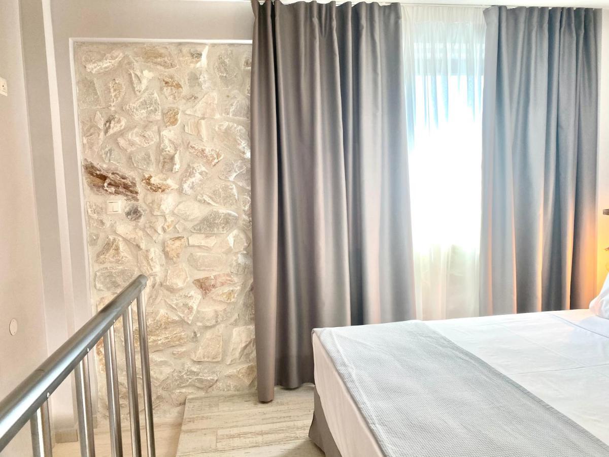 Kali Thea Suites Neos Marmaras Ngoại thất bức ảnh