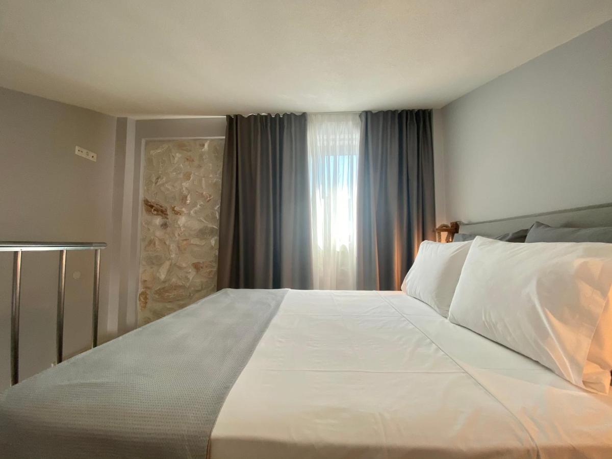 Kali Thea Suites Neos Marmaras Ngoại thất bức ảnh